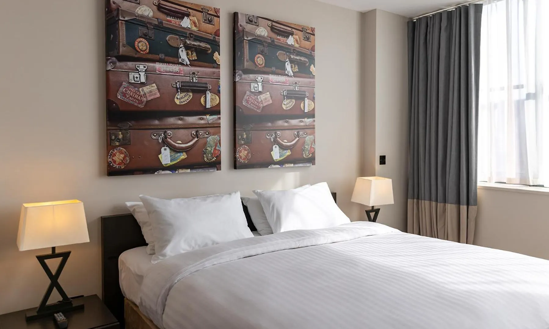 Where to Stay in Notting Hill: 4 Romantic Hotels Reviewed